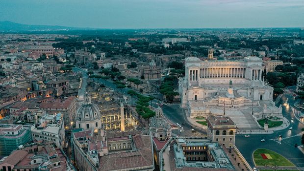 Rom, Blick auf Victor Emmanuel II Monument und Via dei Fori Imperiali