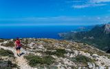 Wanderin im Tramuntanagebirge