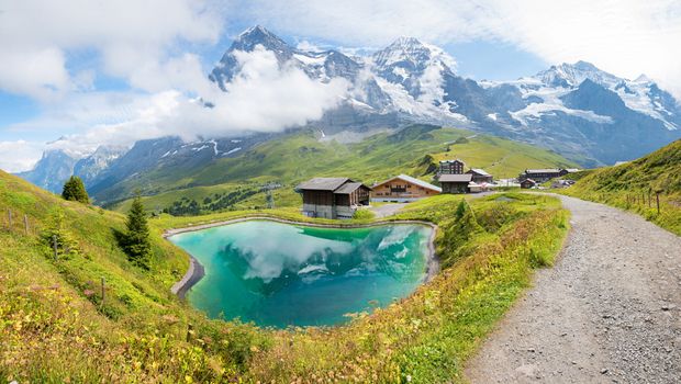 Wanderweg zum Pass Kleine Scheidegg