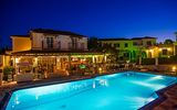 Pool am Hotel