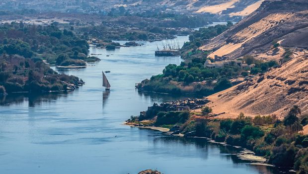 Sonnenuntergang über dem Nil in Aswan