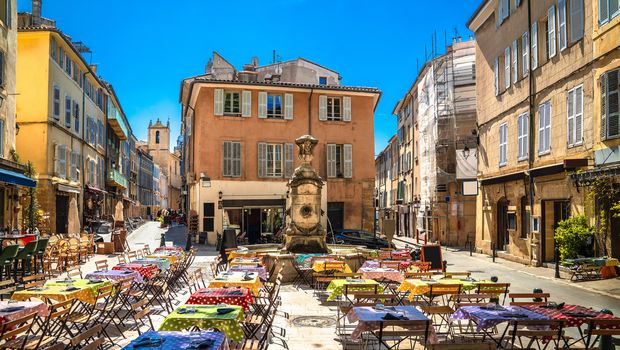 Farbenfrohes Restaurant in Aix En Provence