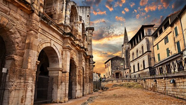 Arles