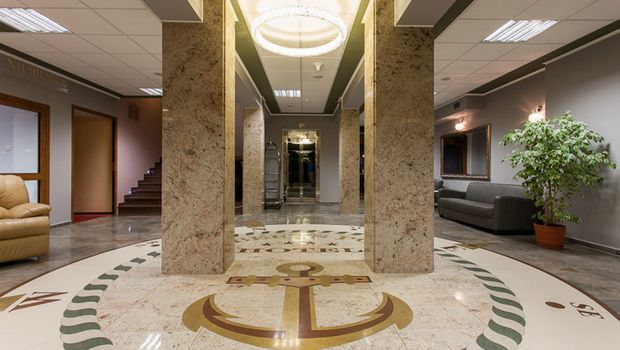 Lobby, Hotel Robert's Port