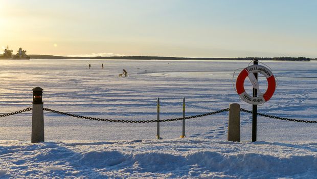 Ostsee zugefroren bei Lulea