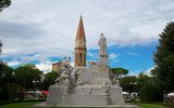 Arezzo, Francesco Petrarca Monument