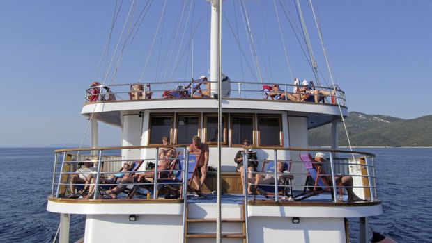 MS Antonela, Sonnendeck