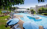 Blick auf den Swimmingpool