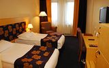 Zimmerbeispiel Perissia Hotel