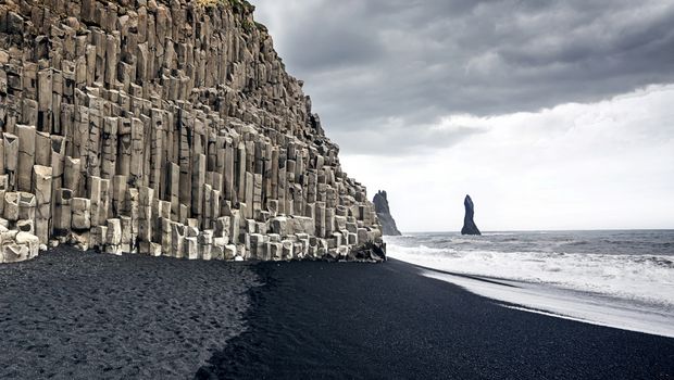 Schwarzer Strand in Island