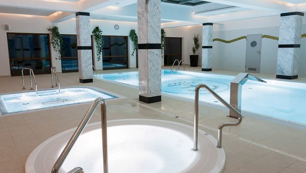 Innenpool, Hotel Robert's Port
