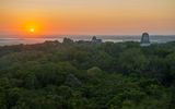 Sonnenaufgang in Tikal