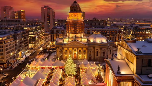 Berlin, weihnachtlicher Gendarmenmarkt
