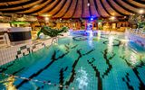 Schwimmbad des Hotels De Bonte Wever im niederländischen Assen