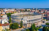 Blick auf das Amphitheater in Pula