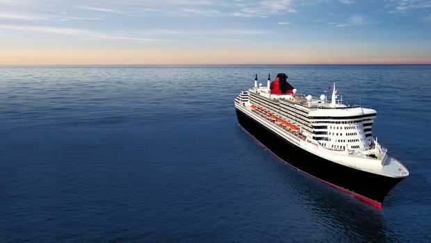 Queen Mary 2 auf See