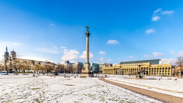 Schlossplatz Stuttgart im Winter