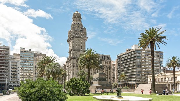 Unabhänigkeitsplatz, Plaza Independencia Montevideo