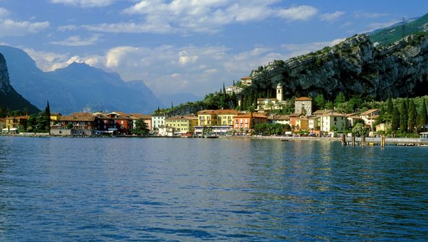 Gardasee mit Blick auf Torbole