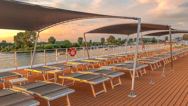 Lady Diletta, Sonnendeck in der Abendsonne 