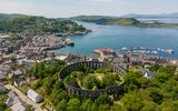 Blick auf Oban und das Kolosseeum 