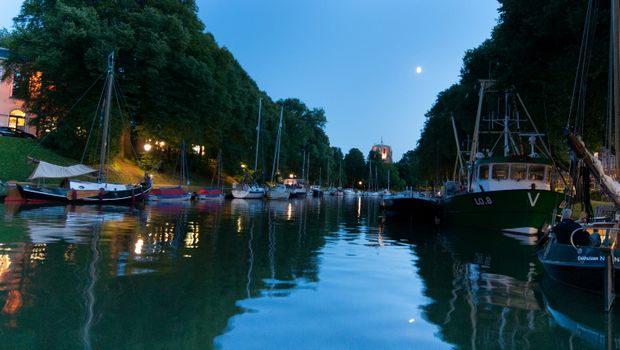 Leeuwarden am Abend in den Niederlanden