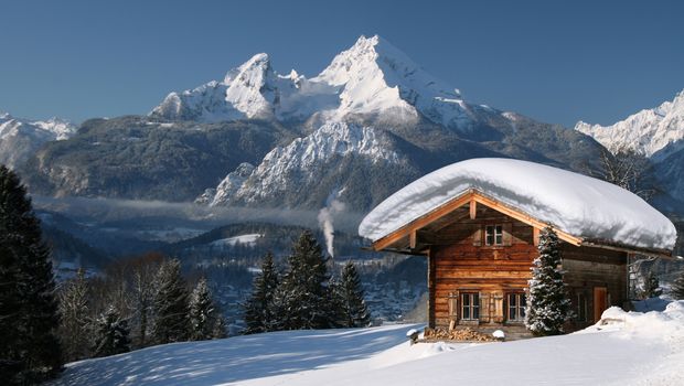Schneehütte im Berchtesgadener Land