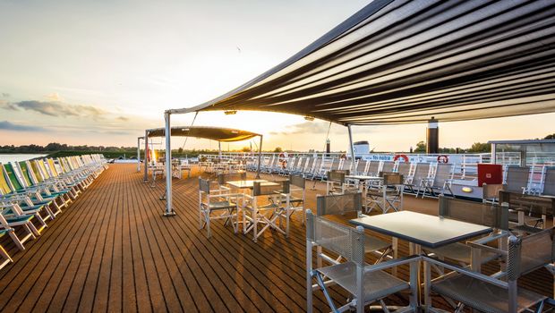 MS Compass Opera, Sonnendeck