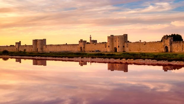 Stadt Aigues-Mortes in der Camargue-Region, Frankreich
