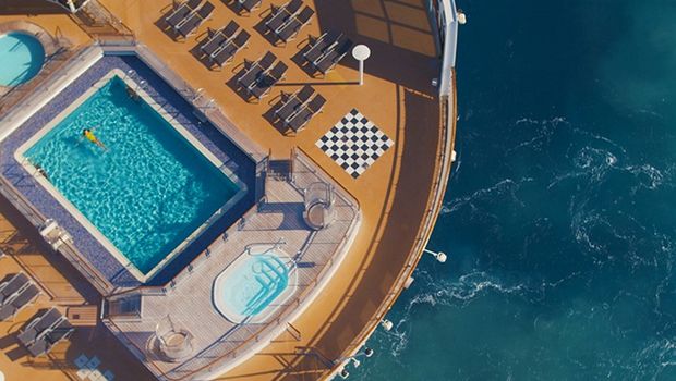 Queen Mary 2 Pool drone