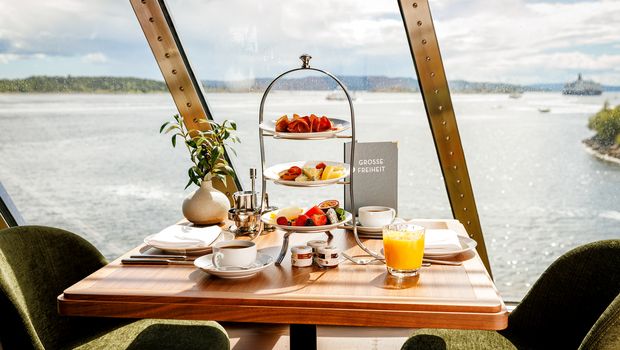 Mein Schiff 7, Frühstück mit Aussicht