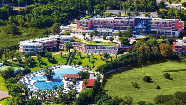 Hotelanlage von oben, Hotel Kresten