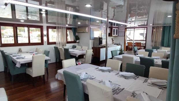 MS Antonela, Speiseraum